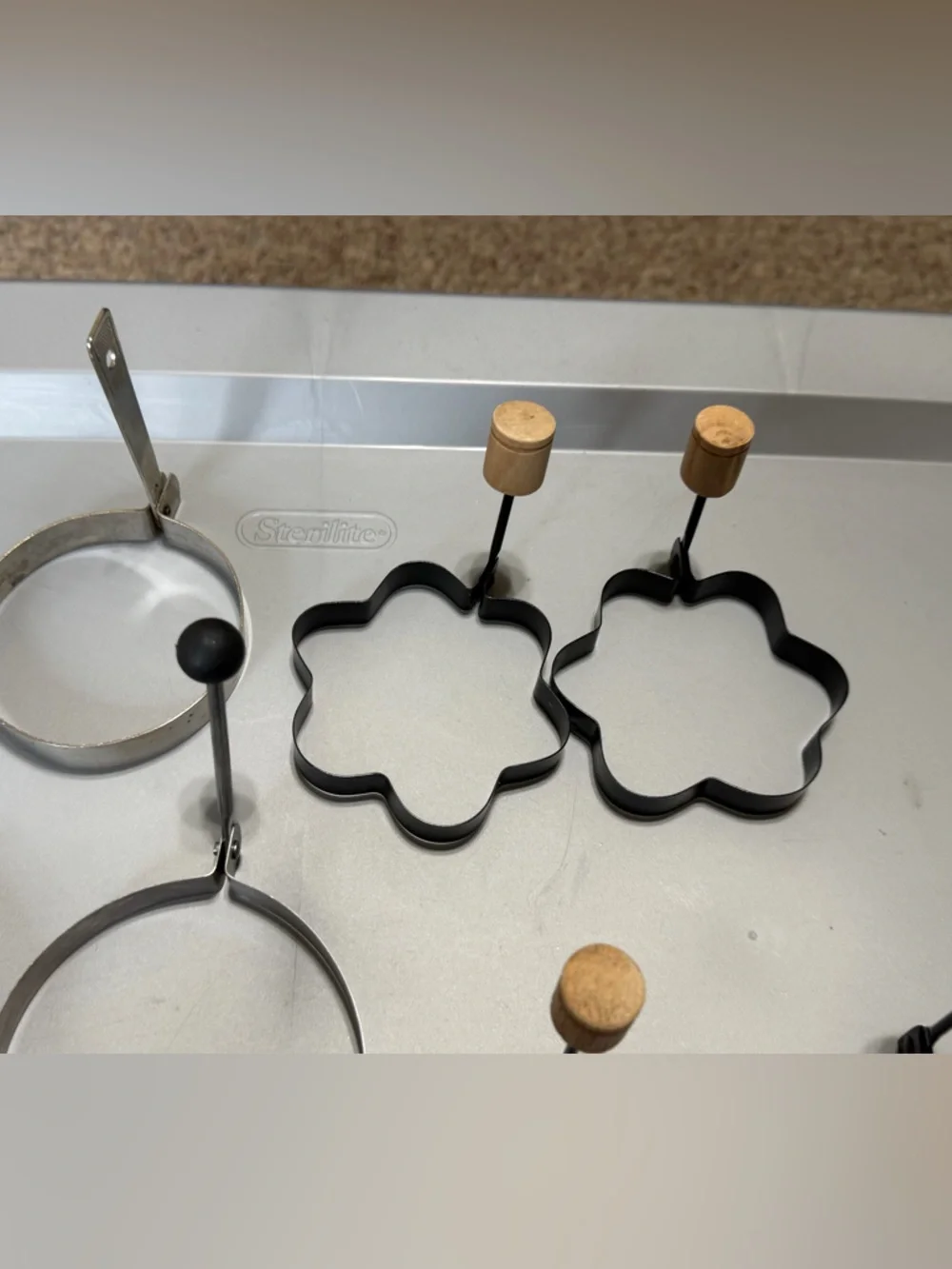 Black Nonstick Pancake and Egg‎ Ring Set with Wooden Handles lot of 7